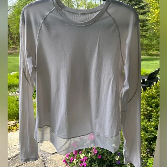 LULULEMON Quick Pace Long Sleeve White Size 8 EUC - Picture 14 of 16